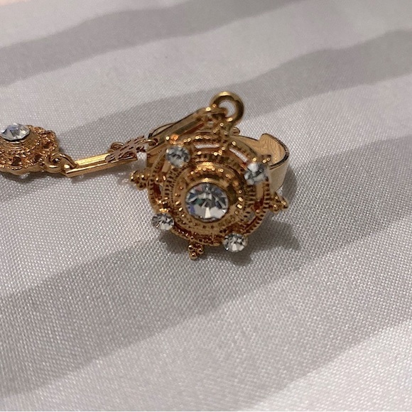 Bracelet with adjustable ring attached - Picture 3 of 3